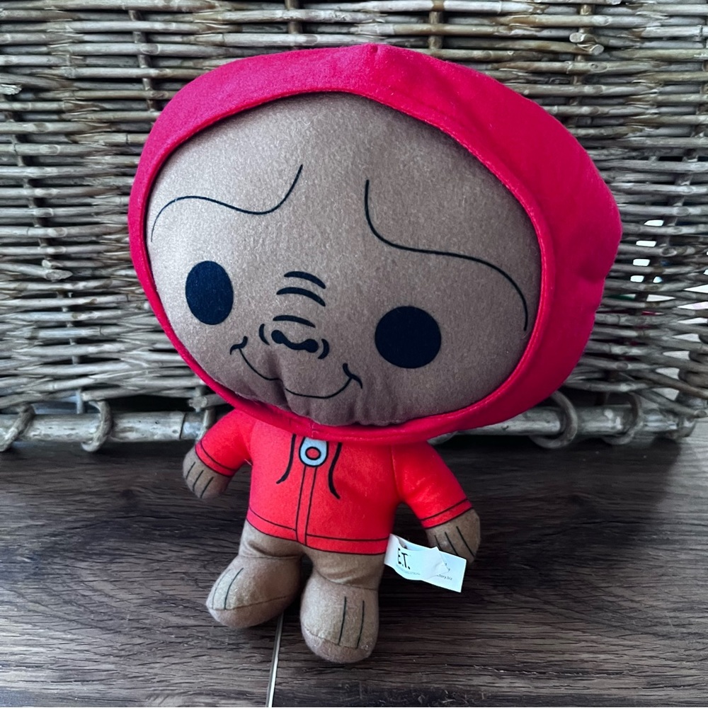 E T extra terrestrial plush toy